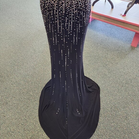 Extreme 32501 Black Size 2 Prom Dress/Formal Gown - Picture 7 of 7